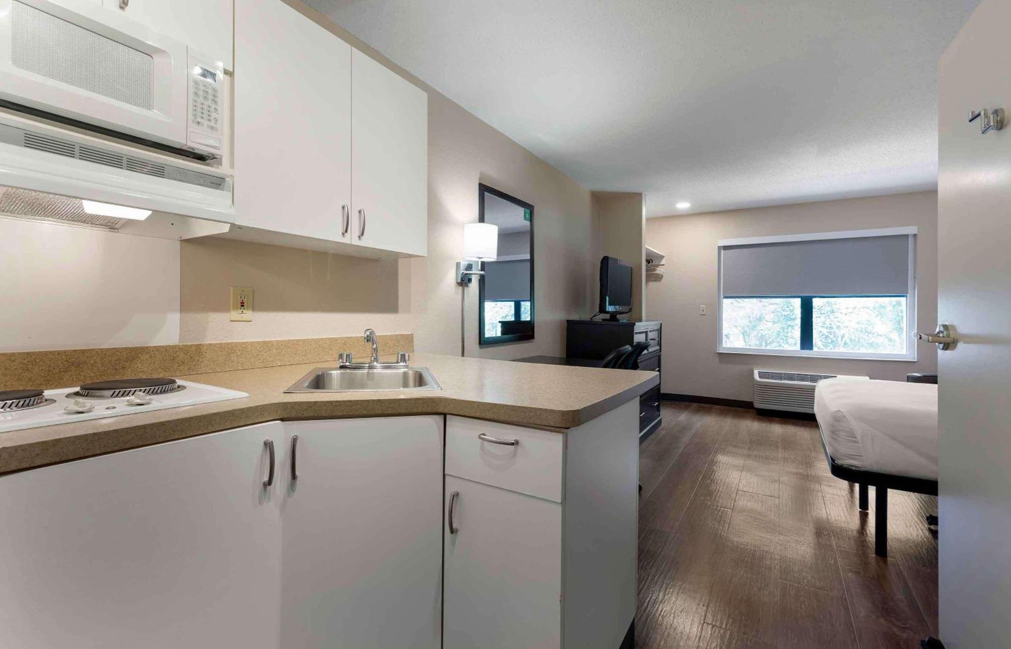 Extended Stay America Suites - Washington, Dc - Alexandria - Landmark Zewnętrze zdjęcie